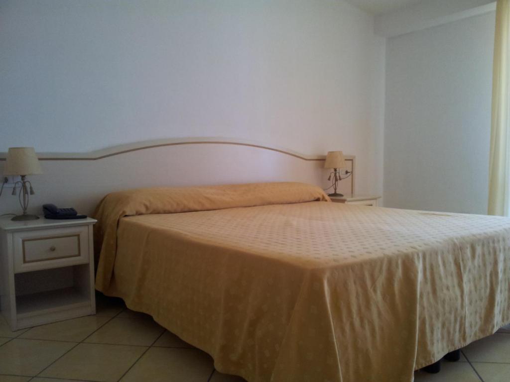 Residence Hotel Eden Palinuro Ngoại thất bức ảnh