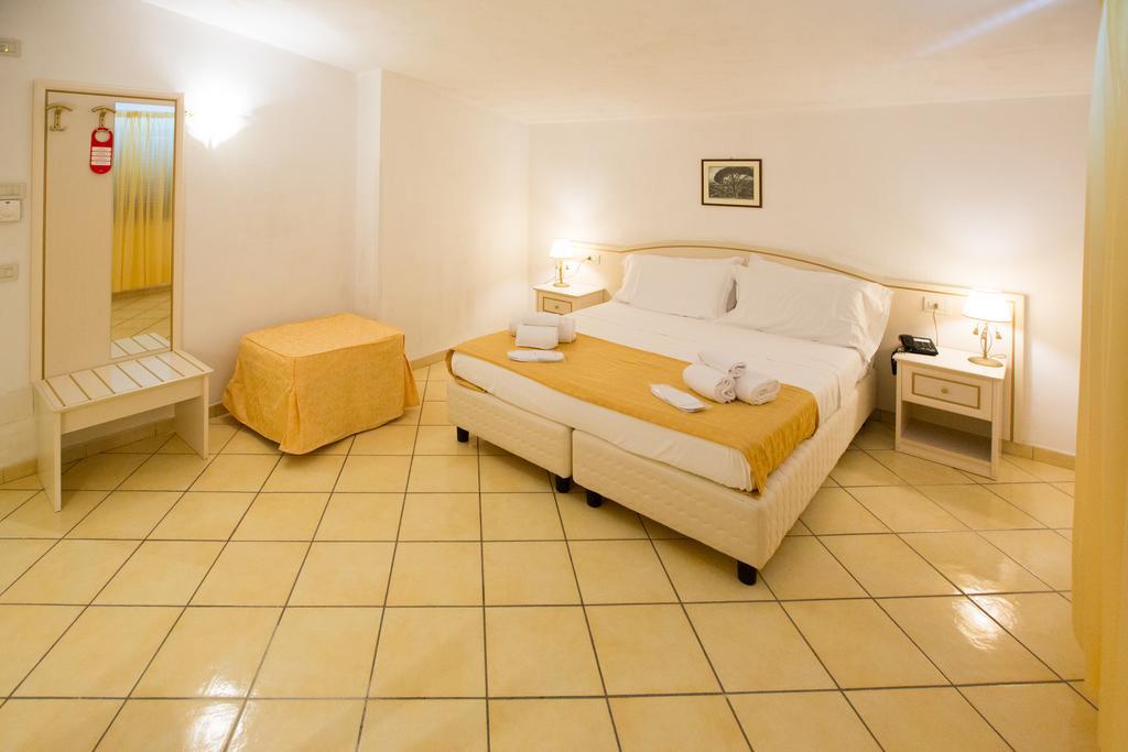 Residence Hotel Eden Palinuro Ngoại thất bức ảnh